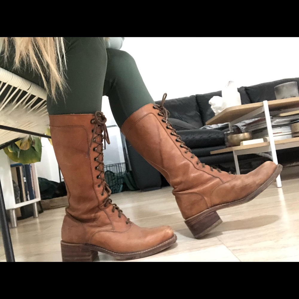 Size 8.5 Frye Boots - Mint